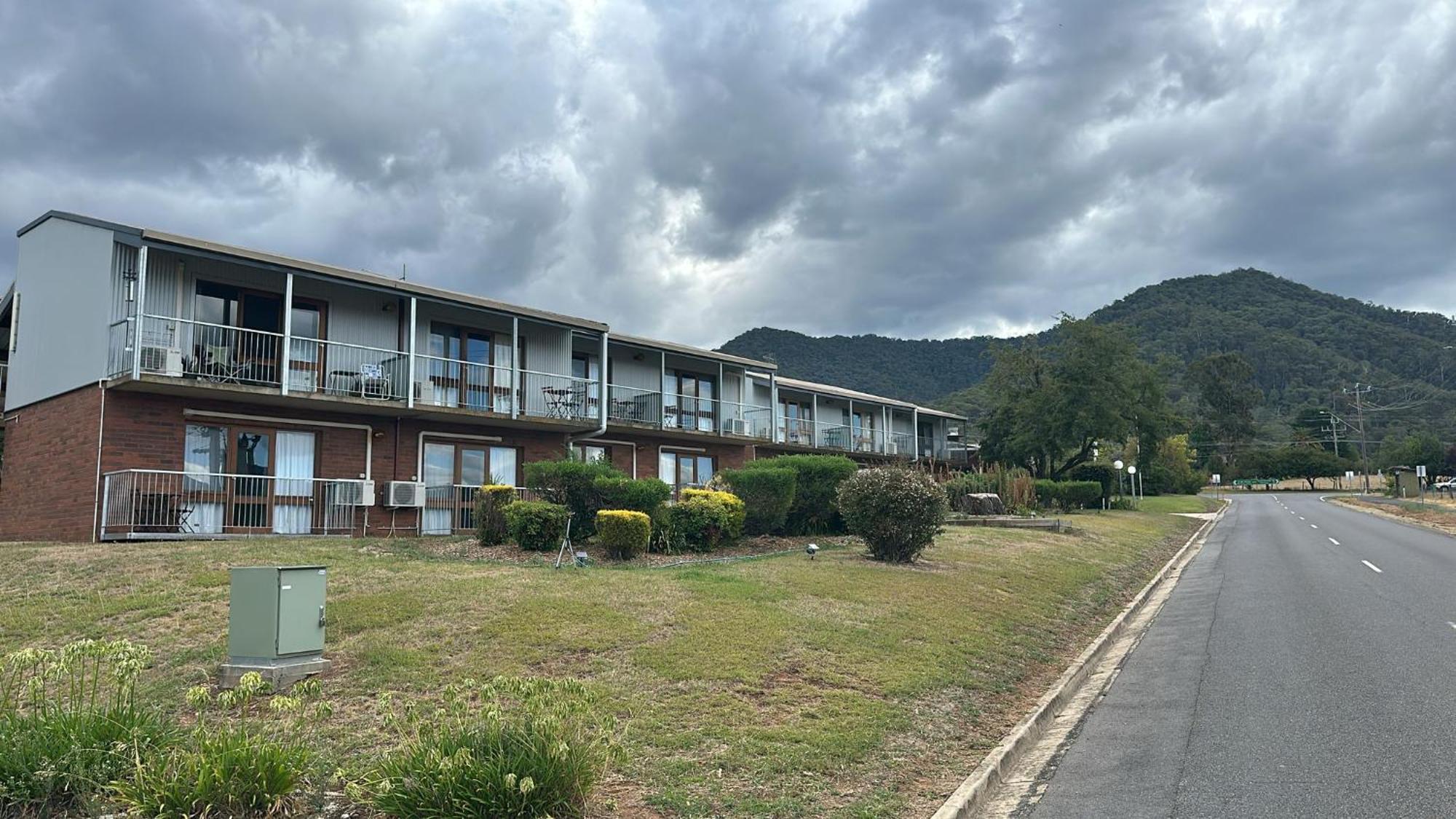 เมาน์เทน ครีก โมเทล Motel เมาท์บิวตี ภายนอก รูปภาพ